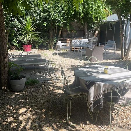 Appartement Avec Jardin En Ville LʼIsle-sur-la-Sorgue Extérieur photo